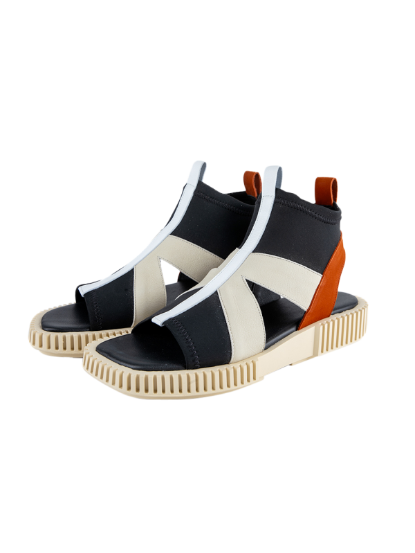 Ixoeke sandals