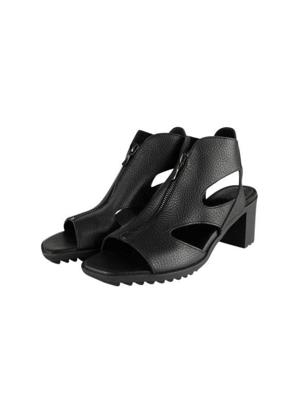 Shazzy sandals
